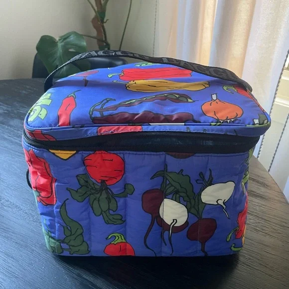 Baggu Cooler Bag - limited edition print - Picture 3 of 3